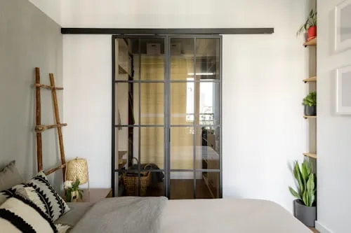 Sliding Doors
